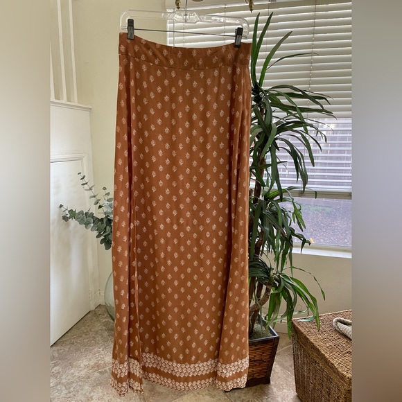 Faithfull the Brand Bianca Maxi Skirt - Picture 2 of 4